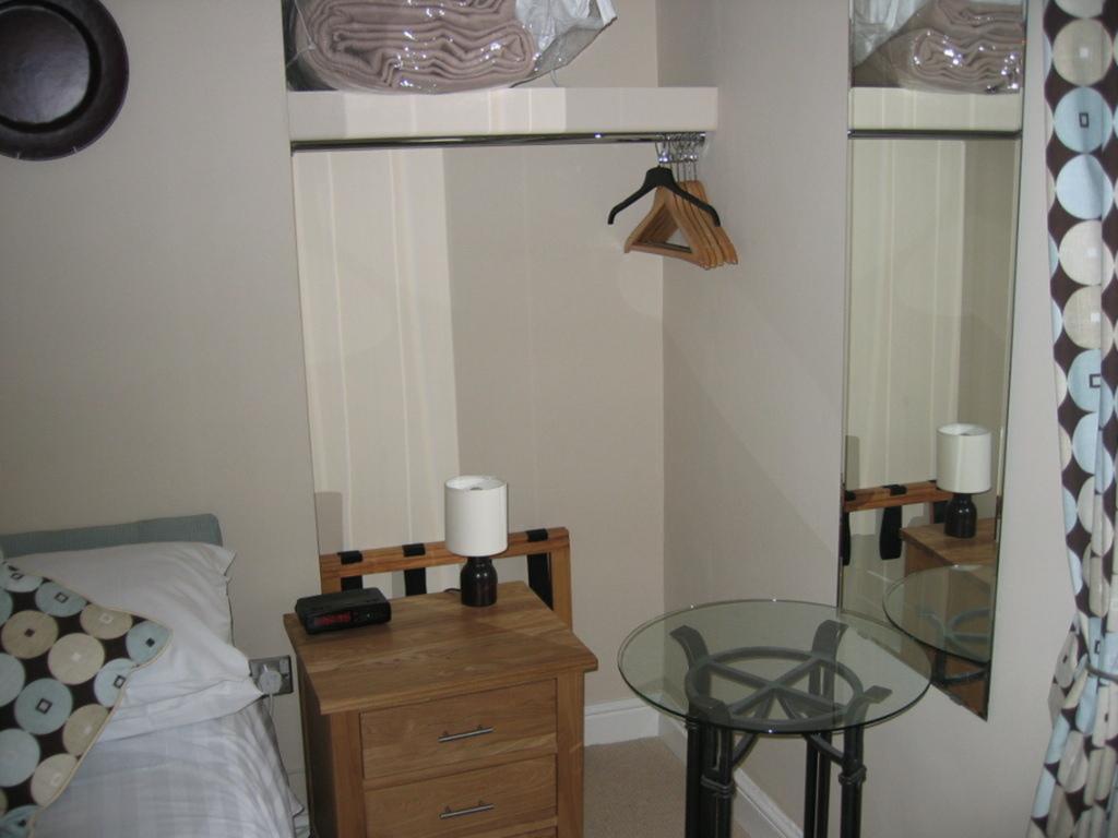 Belgrave House Hotel Абъристуит Екстериор снимка